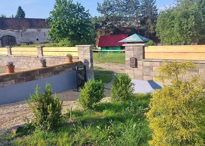 Lägenhet Apartman V Arealu Hospoda U Dracice